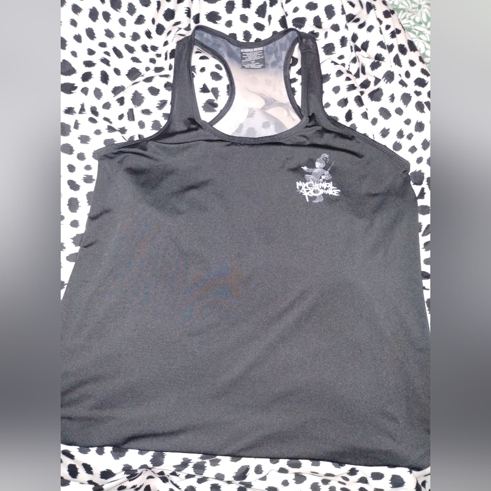 Hot Topic Black Graphic Tank Top